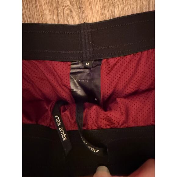 Squat Wolf Red Shorts with Compression Size Medium - Picture 2 of 3